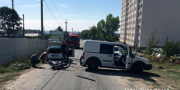 На Хмельниччині внаслідок двох ДТП постраждали двоє мотоциклістів, — поліція. ФОТО | Кримінальні новини