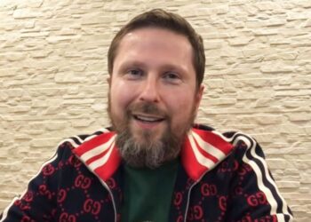 Анатолій Шарій подякував Петру Порошенку за безоплатний піар