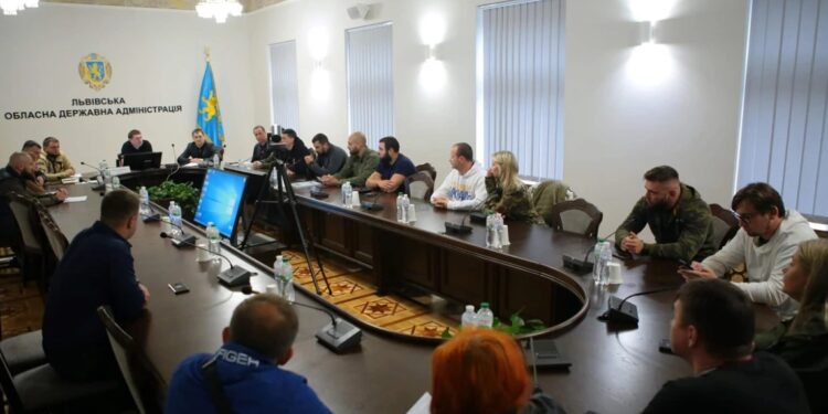 Максим Козицький зустрівся з волонтерською спільнотою області – Новини Львова та області