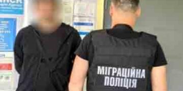 Поліція Вінниччини домоглася видворення з України кримінального авторитета-іноземця | Кримінальні новини