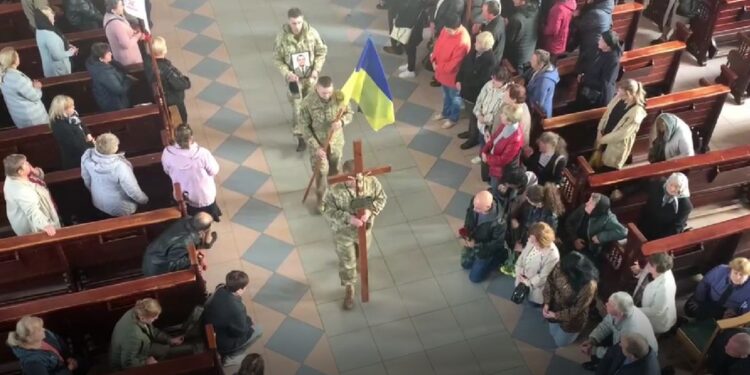Червоноградська громада попрощалася ще з трьома захисниками – Новини Львова та області