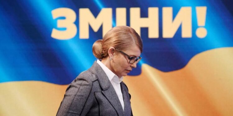 Тимошенко відмовилася вести дебати Порошенко і Зеленського