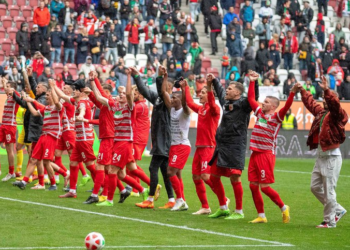 «Аугсбург» — после победы над «Баварией»: «Главный клуб Европы?» (18 сентября 2022 г.) — Новости футбола