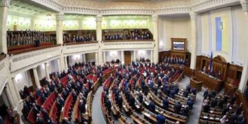 Плати долги: депутат хочет вернуть принудительное выполнение решений судов