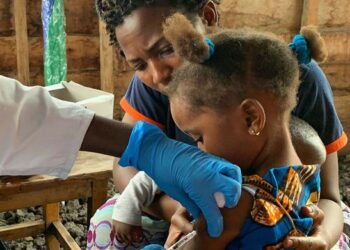 ООН: 25 млн детей пропустили плановые прививки из-за пандемии