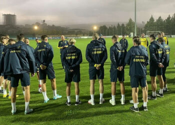 Сборная Украины прибыла в Ереван и провела там первую тренировку. Миколенко вернулся в общую группу (22 сентября 2022 г.) — Новости футбола