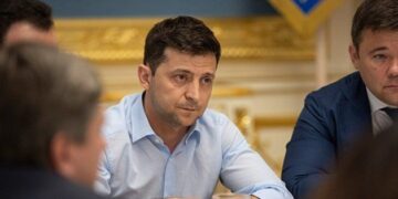Володимир Зеленський скасував 167 указів попередніх президентів України
