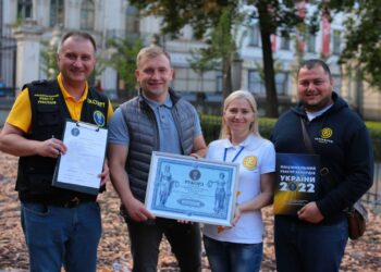 На Львівщині встановили національний рекорд України з плетіння маскувальної сітки – Новини Львова та області