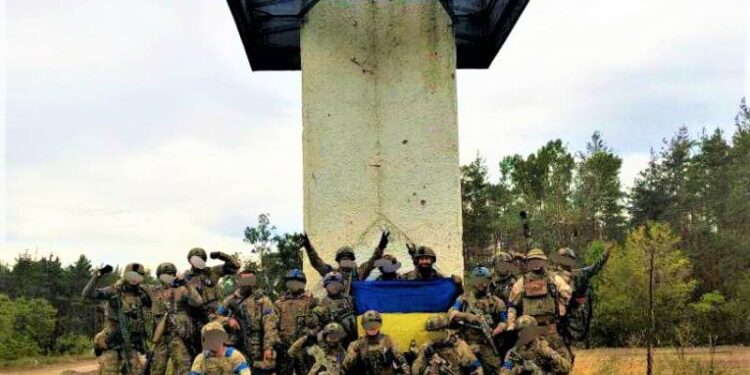 «Изюм наш» — воины ВСУ опубликовали видео из освобожденного Изюма