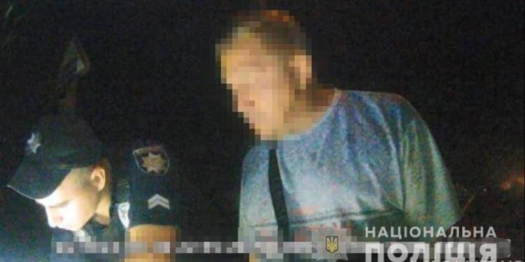 На блокпосту в Ізмаїльському районі п’яний водій фури намагався підкупити поліцейських