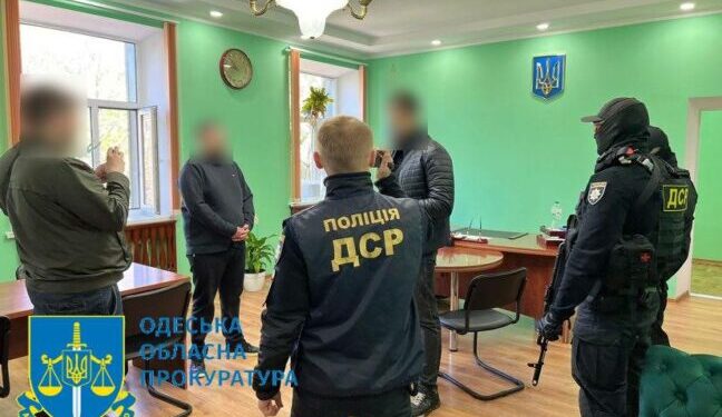 На Одещині селищного голову підозрюють у розкраданні 3 млн грн на фіктивному ремонті доріг — Новини Одеської області