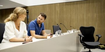 Проекты за границей, зависть коллег: всем ли знаками зодиака повезет в работе в сентябре? |