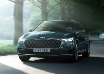 Роскошный седан Kia K9 всё-таки добрался до России: полный привод и шок-цена — АВТО НОВОСТИ