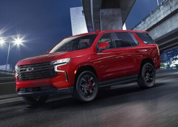 Самый быстрый Сhevrolet Tahoe: внедорожник получит версию с форсированным мотором V8 — АВТО НОВОСТИ