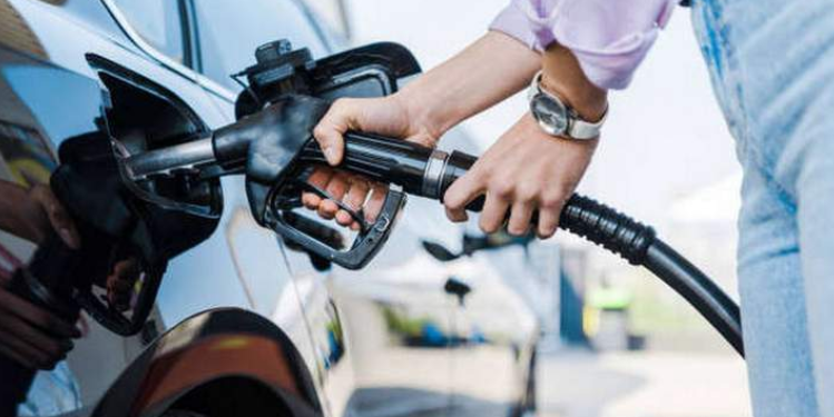 Топливо будет дорожать: Верховная Рада утвердила возврат налогов