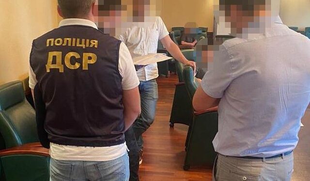 В Одеській області затримали керівництво порту Південний за незаконну схему нарахування зарплати | Одеський Кур’єр