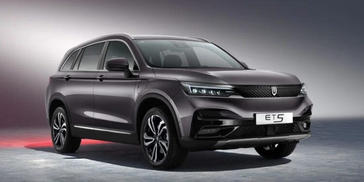 В Россию пришёл китайский бренд Skywell: анонсированы кроссовер и фургон, есть цены — АВТО НОВОСТИ