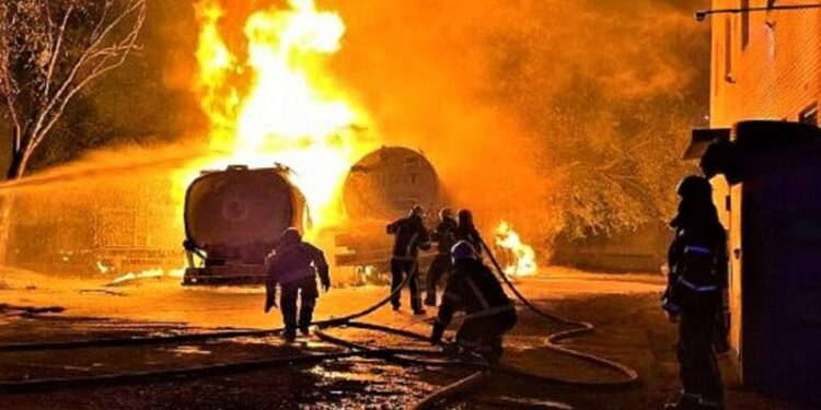 В Сафьянах Измаильского района сгорело четыре грузовика