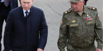 ​Британская разведка рассказала, почему Шойгу в немилости у Путина
