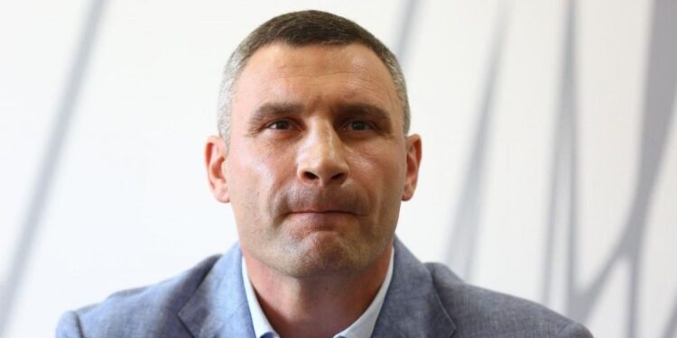 Кабмін одноголосно схвалив звільнення Кличка з посади голови КМДА