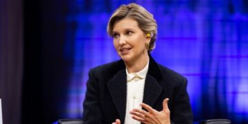 Перша леді презентувала на Франкфуртському книжковому ярмарку «Довідник безбар’єрності»