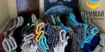 85-річна одеситка зв’язала для військових теплі шкарпетки | Надзвичайні події Одесса та область