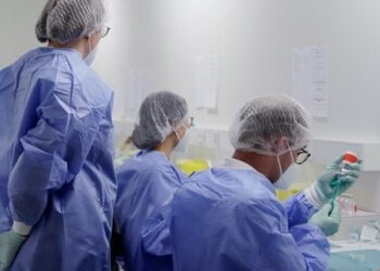 За тиждень в Україні зафіксували майже 23 тисячі випадків COVID-19