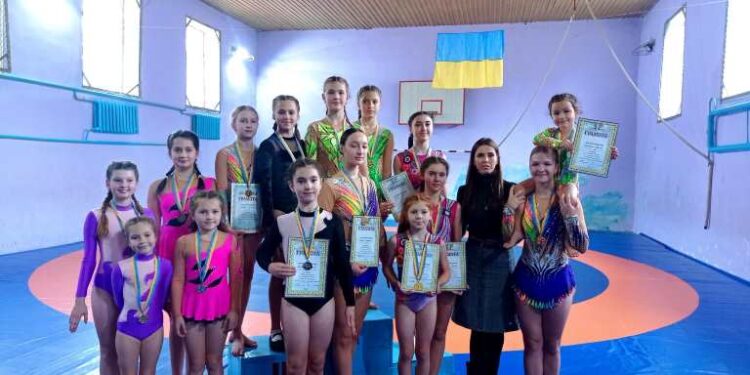 Арцизькі спортивні акробатки гідно виступили на змаганнях у Саратській громаді