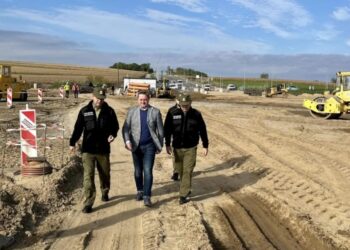 Посол Зварич показав, як триває будівництво пункту пропуску на кордоні з Польщею