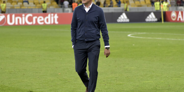 19 октября. Сегодня родились… Хацкевичу — 49 (19 октября 2022 г.) — Новости футбола