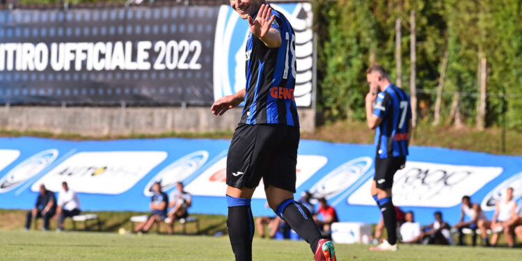 Источник: Малиновский подписал новый контракт с «Аталантой» (15 октября 2022 г.) — Новости футбола