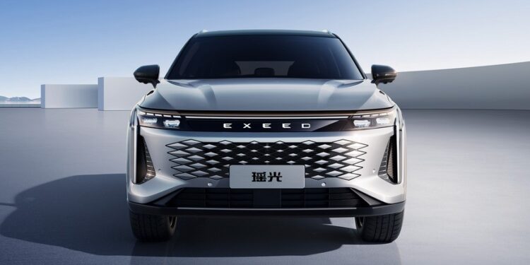 Новый кроссовер Exeed, который появится в России: официальные фото салона — АВТО НОВОСТИ