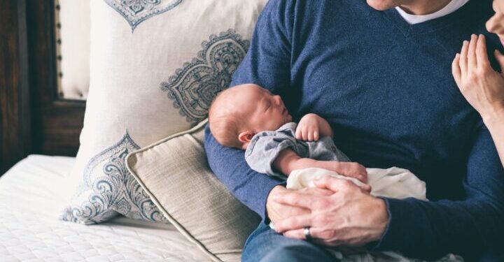 Поближе к ребенку: ВРУ закрепил новый вид отпуска для родителей