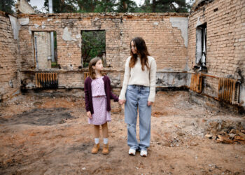 У мене немає дому: DOROFEEVA випустила кліп на соціальну тематику |