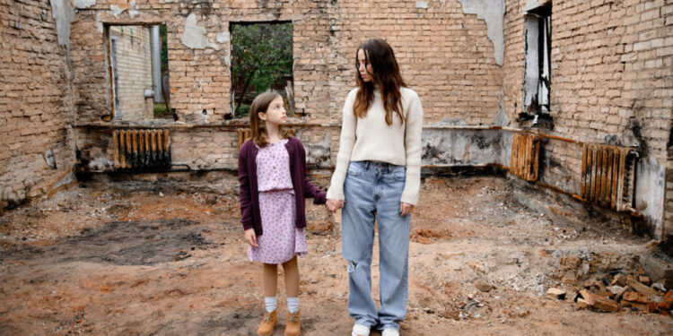 У мене немає дому: DOROFEEVA випустила кліп на соціальну тематику |