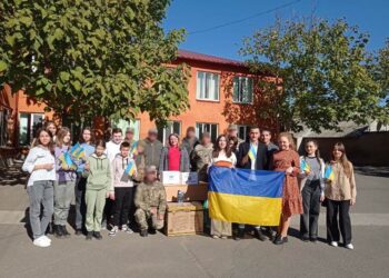 Учні Арцизької школи №5 передали українським захисникам бензогенератор