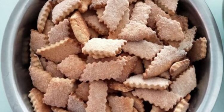 Учні Виноградівського опорного закладу готують захисникам смачне привітання до Дня захисника України