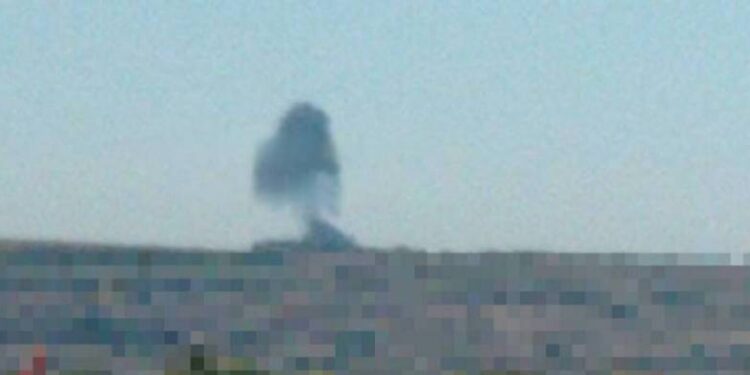 В двух областях Украины раздаются звуки взрывов, работает ПВО