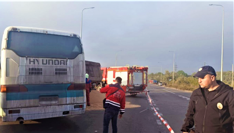 В Одеській області пасажирський автобус зіткнувся з вантажівкою: постраждали 17 людей