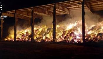 В Одеській області згоріла скирта соломи | Надзвичайні події Одесса та область