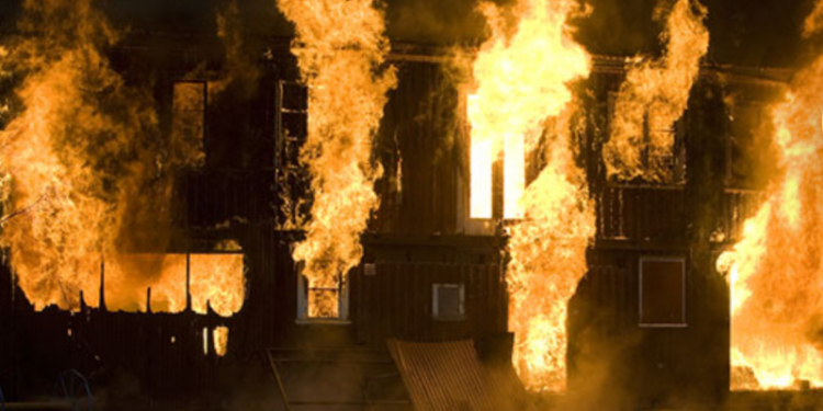 В Одесской области из-за замыкания электросети сгорел жилой дом