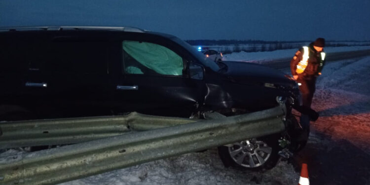 На житомирській ділянці траси Київ-Чоп розбився позашляховик, є поранені. ФОТО | Кримінальні новини