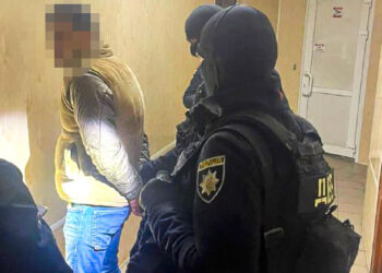 У Києві затриманий наркодилер дарма запропонував хабар поліцейському  | Кримінальні новини