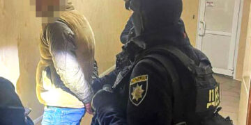 У Києві затриманий наркодилер дарма запропонував хабар поліцейському  | Кримінальні новини