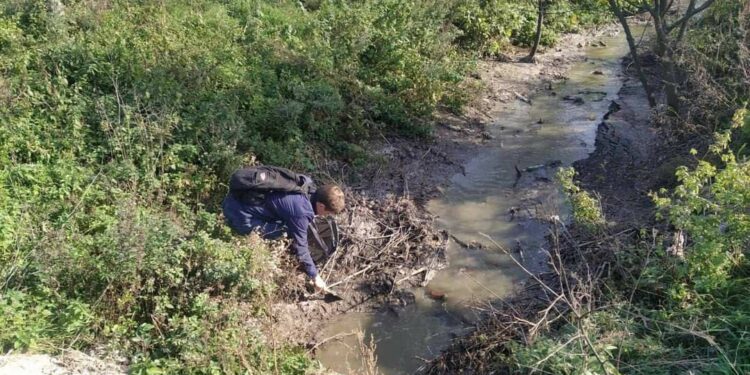 На Сокальщині Державна екологічна Інспекція виявила невідому речовину зі специфічним запахом – Новини Львова та області