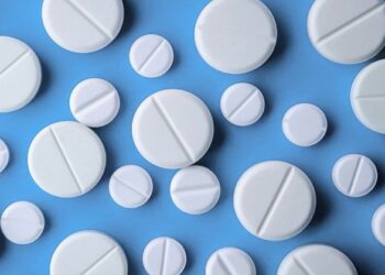 Антибиотики в зоне боевых действий можно получить без рецепта, несмотря на новые правила — ЦОЗ