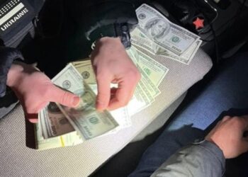 СБУ знешкодила злочинну групу, яка пропонувала ухилянтам виїхати до Євросоюзу через росію