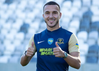 Мама не отпустила легионера «Днепра-1» на игру в Украину (8 ноября 2022 г.) — Новости футбола