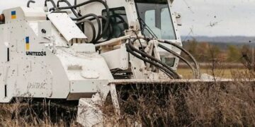В Україну привезли найкрутішу машину для розмінування — Автоновини