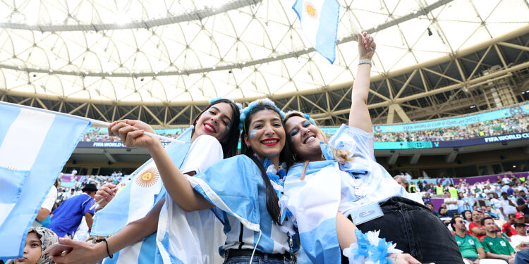 «Для этого есть только одно слово…» — аргентинские болельщики в шоке от своей сборной (22 ноября 2022 г.) — Новости футбола